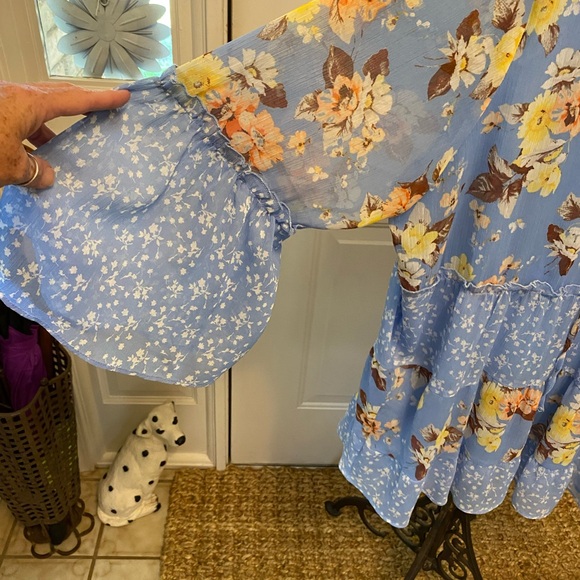 Cato Mixed Floral Print Patchwork Tiered Top Bell Sleeves 18/20W 18W 20 W - Picture 4 of 13